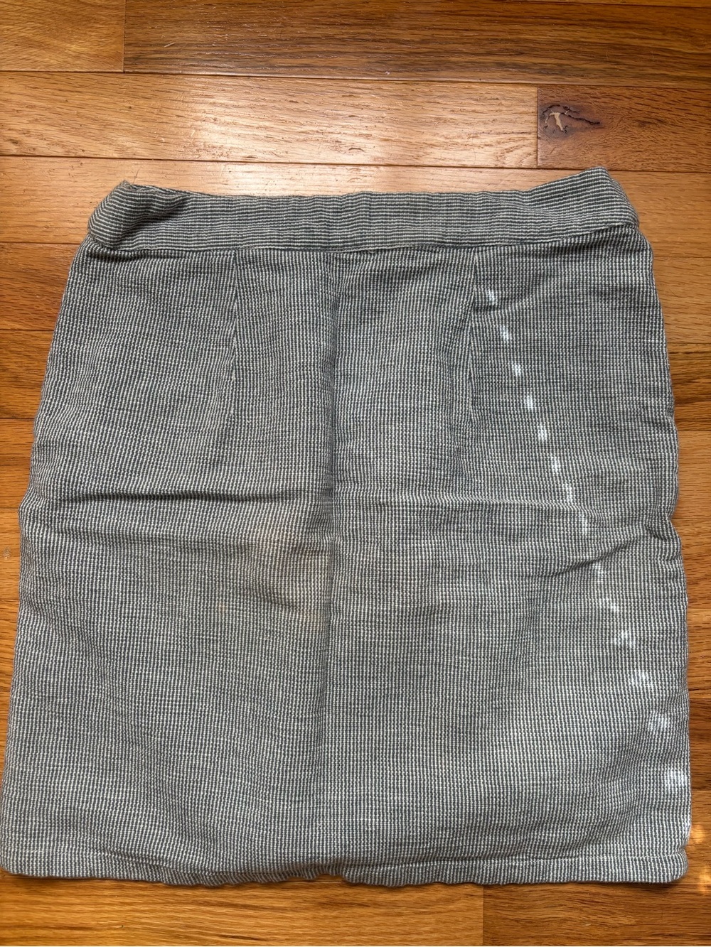 Button-Front Gray Mini Skirt - Picture 3 of 5